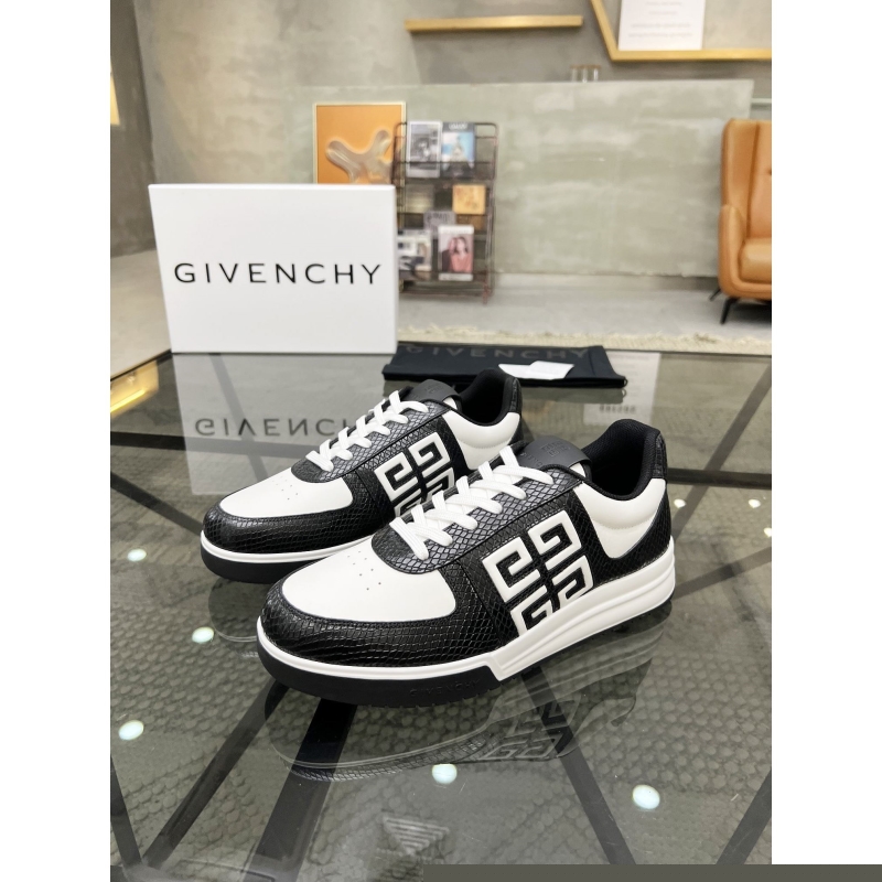 Givenchy Sneakers